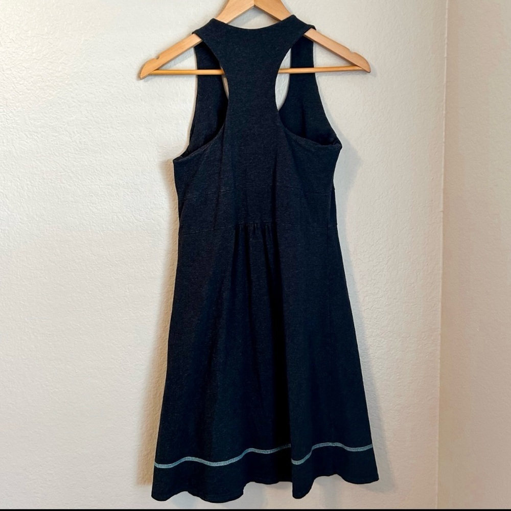Lucy Razorback Active Gray Dress with Zippered Front Pocket, Size Small - Picture 3 of 6